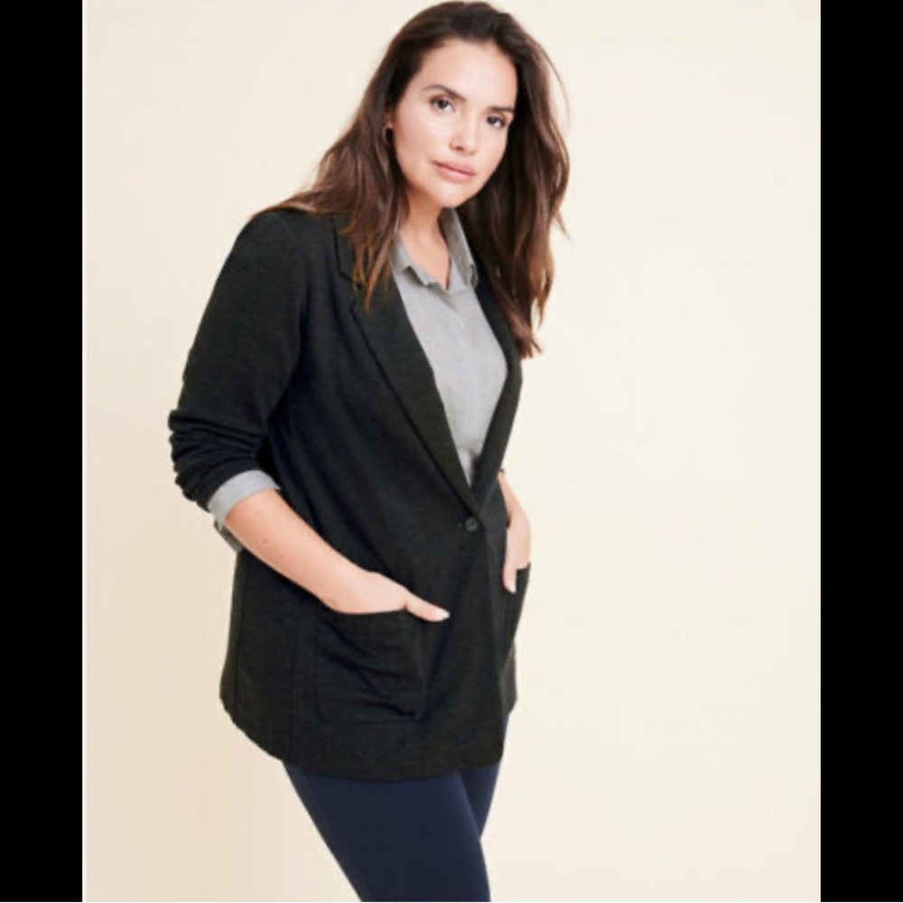 ✨NWT Ryllace Blazer